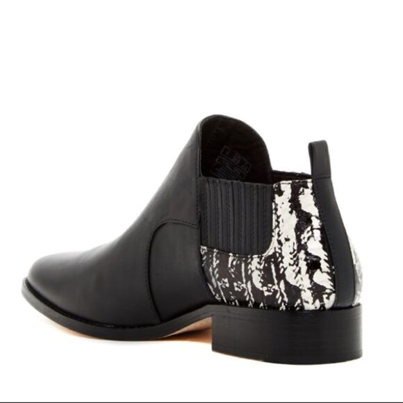 Pour La Victoire Two-Tone Ankle Booties - Picture 1 of 13